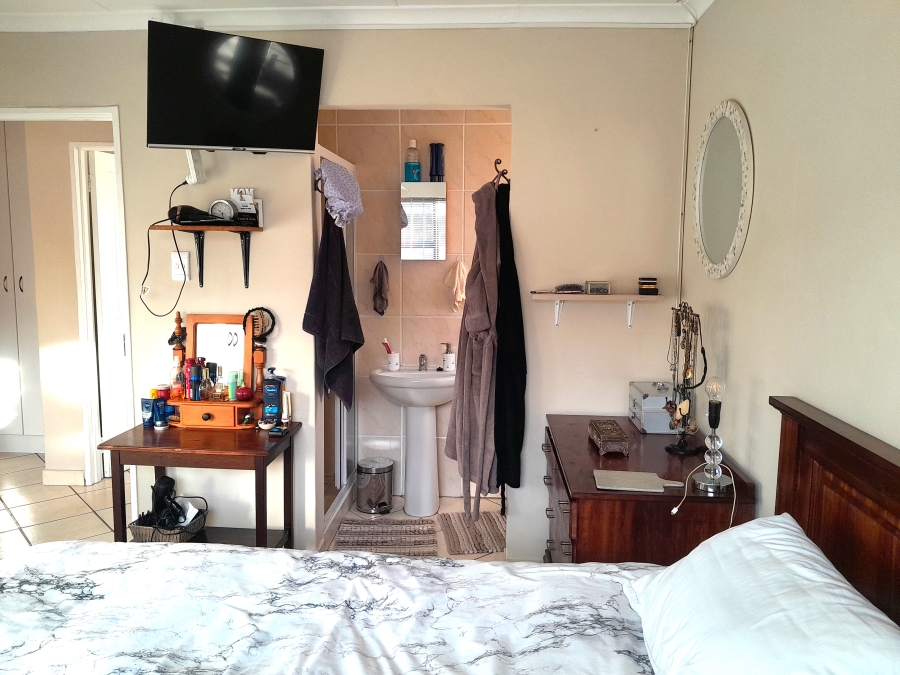 To Let 3 Bedroom Property for Rent in Windsor Park Eastern Cape